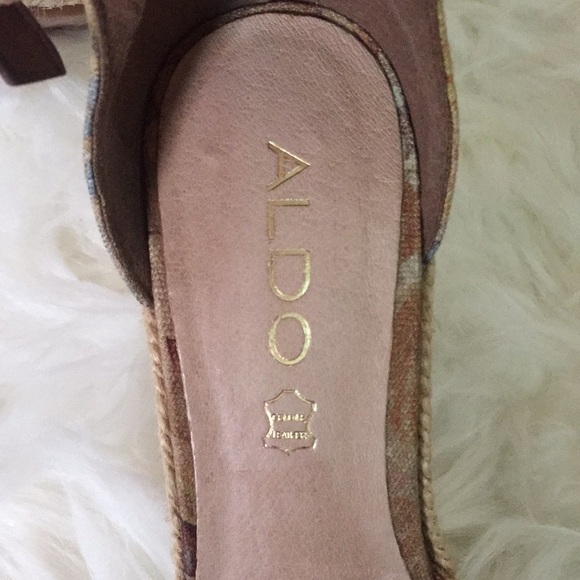 ALDO Tan Lila Wedges - Picture 7 of 12